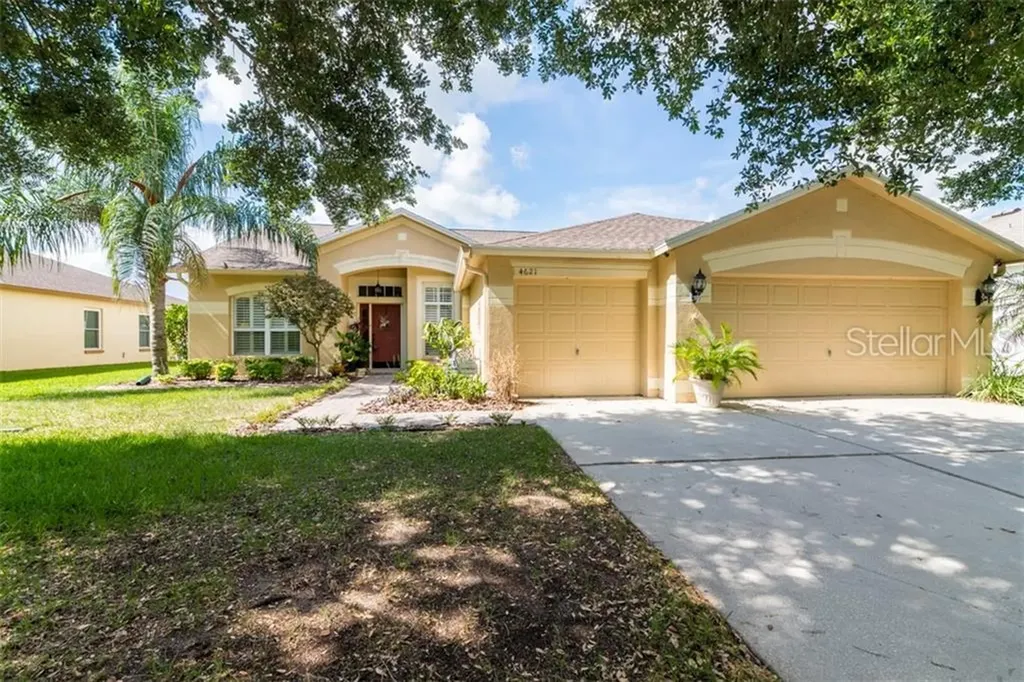 4621 River Close Boulevard Valrico FL 33596