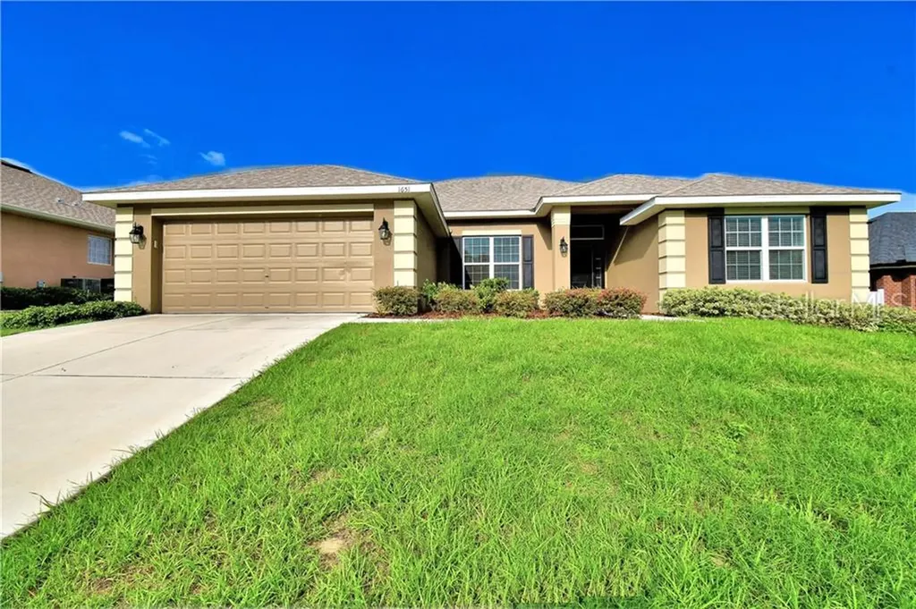 1651 Doves View Circle Auburndale FL 33823