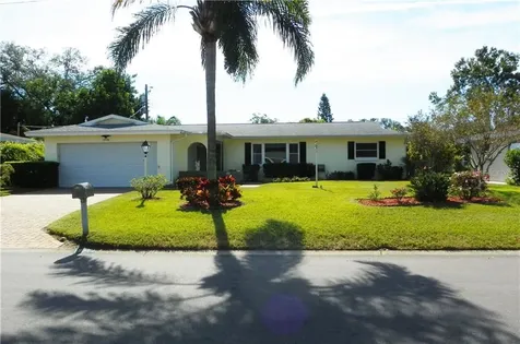 13724 Bermuda Drive Seminole FL 33776