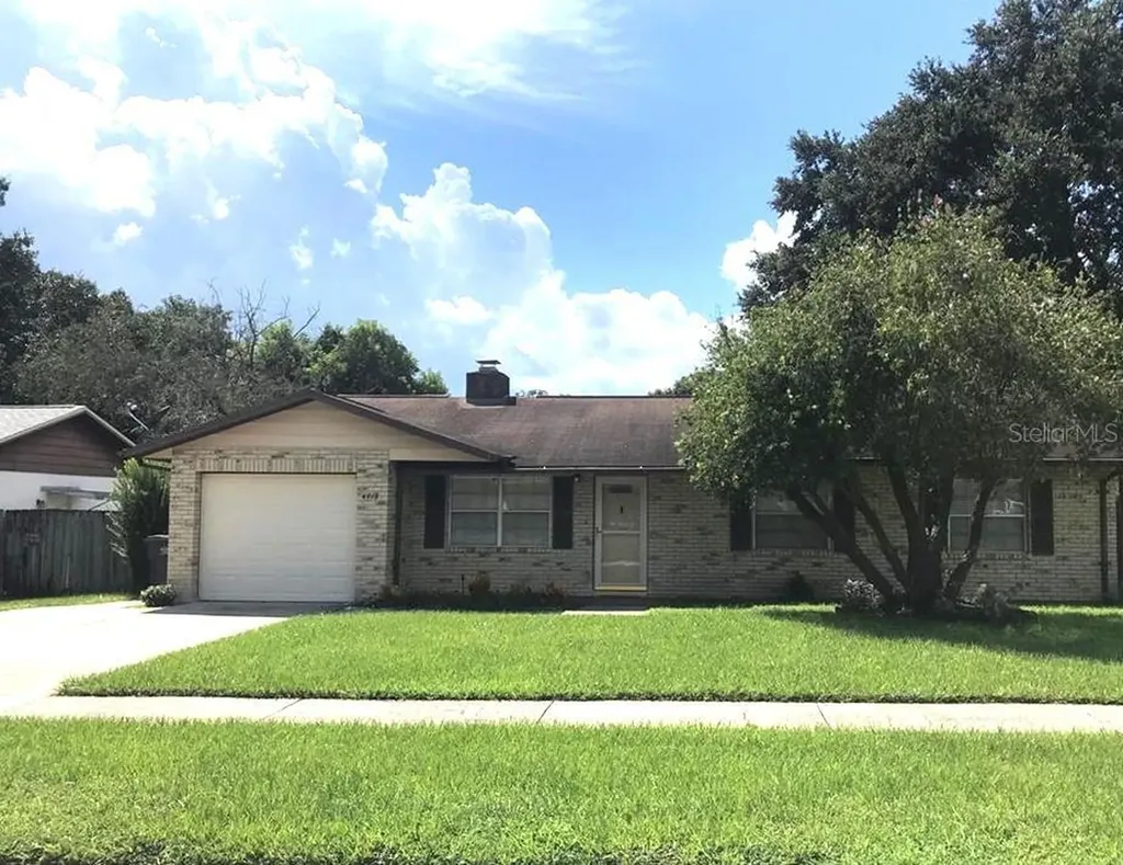 4918 Reagan Avenue Seffner FL 33584