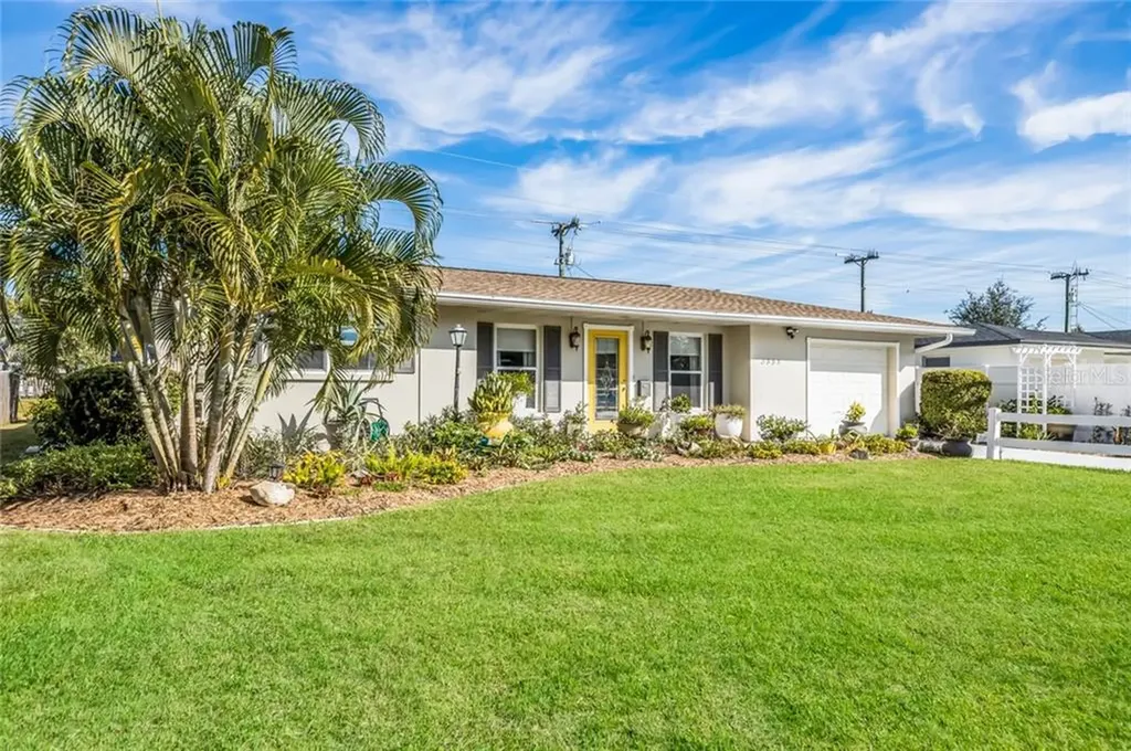 3835 Sugar Lane Sarasota FL 34235