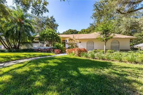 1423 Hounds Hollow Court Lutz FL 33549