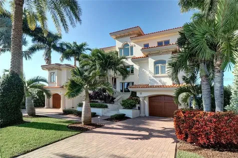 7826 9th Avenue S St Petersburg FL 33707