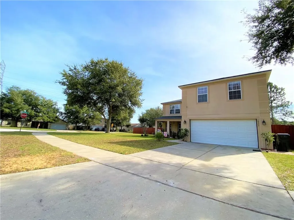 1923 Vale Drive Clermont FL 34711