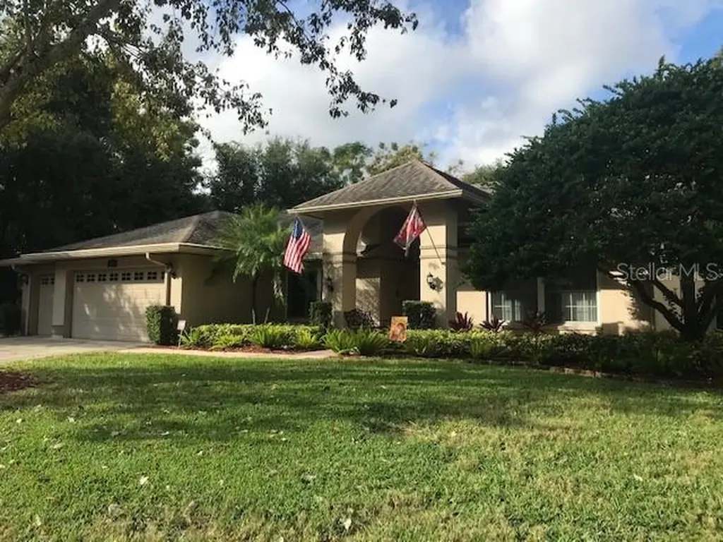 1017 Woodcrest Avenue Safety Harbor FL 34695