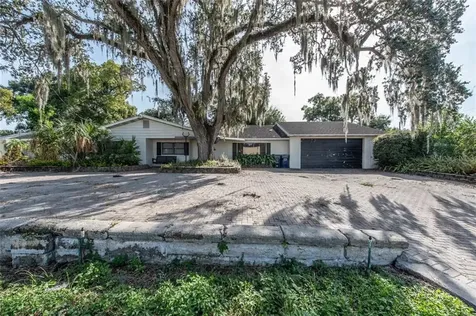 3216 W La Salle Street Tampa FL 33607