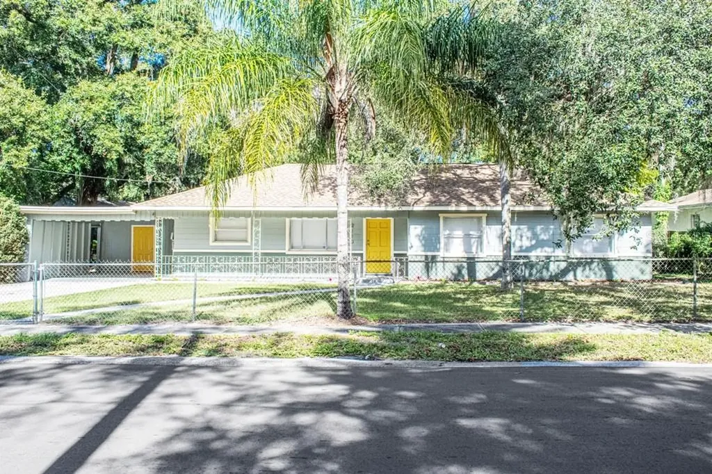 2110 E Caracas Street Tampa FL 33610