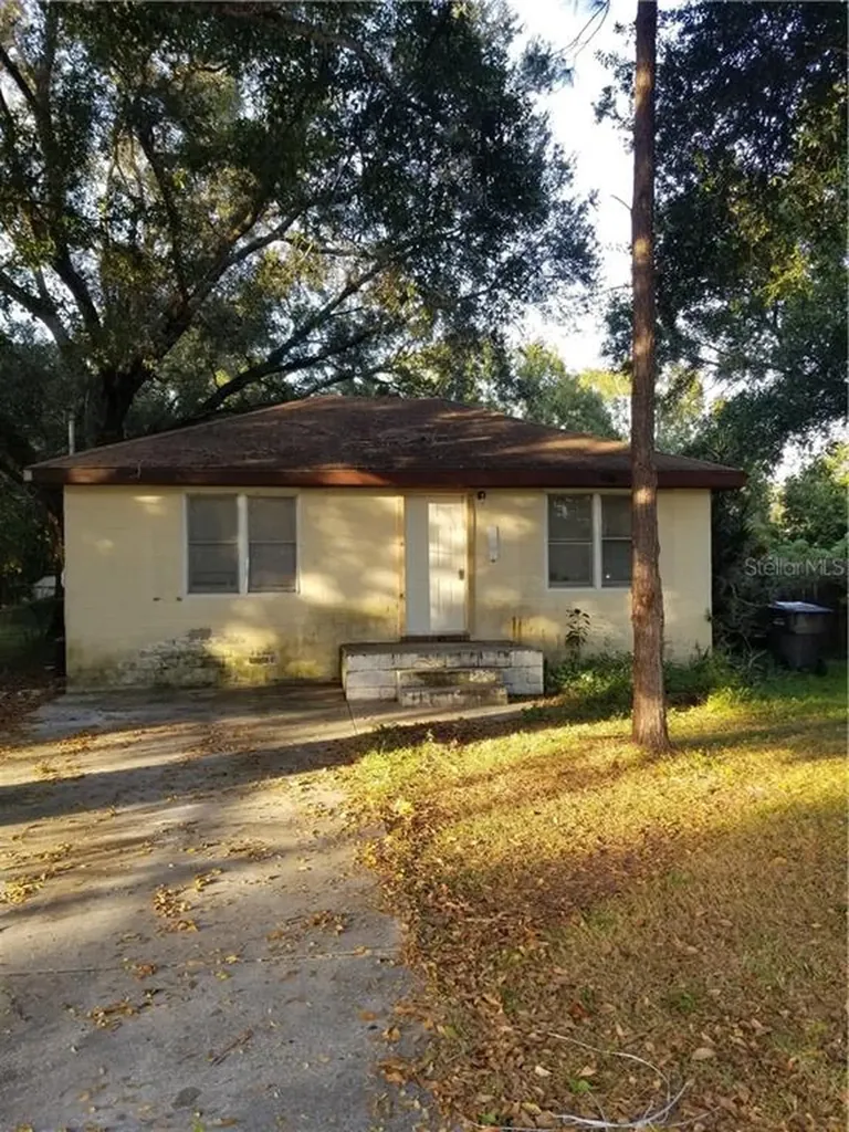 3301 Avenue R NW Winter Haven FL 33881