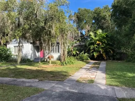 1106 Oaks Boulevard Winter Park FL 32789
