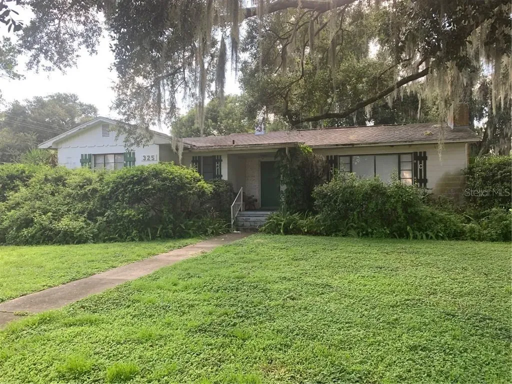 325 Interlachen Parkway Lakeland FL 33801