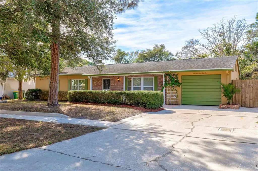 15526 Bedford Circle W Clearwater FL 33764