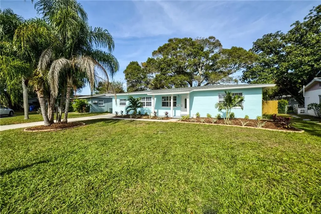 5375 16th Avenue N St Petersburg FL 33710