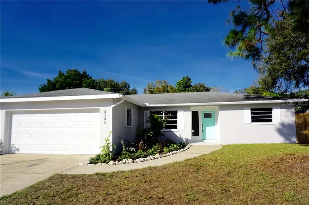 4745 Lark Ridge Circle Sarasota FL 34233