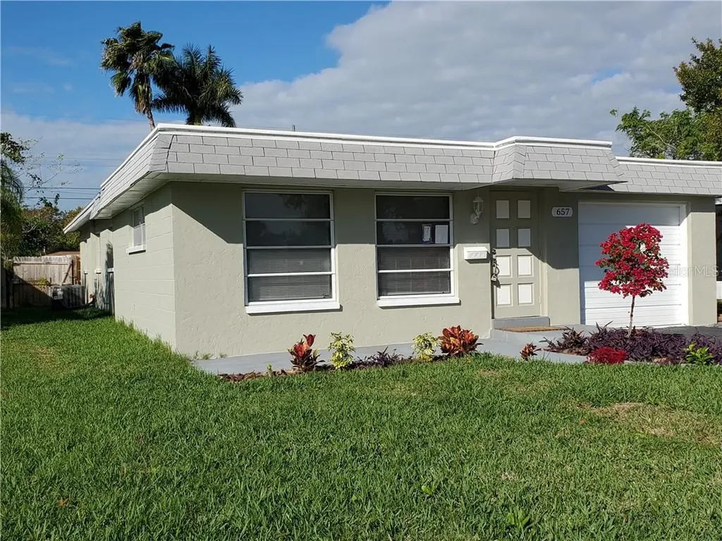 657 59th Street S St Petersburg FL 33707