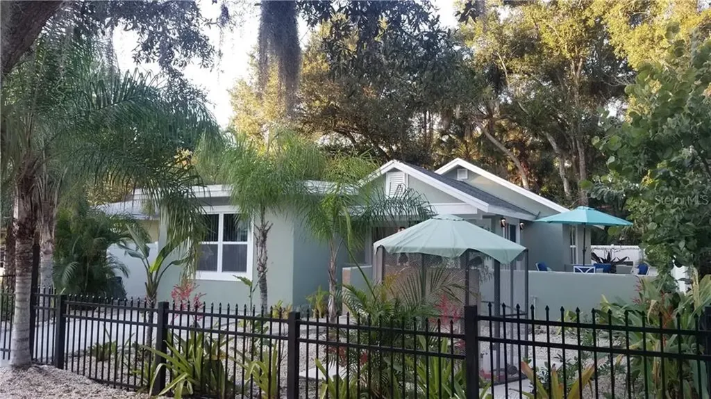 1253 40th Street Sarasota FL 34234