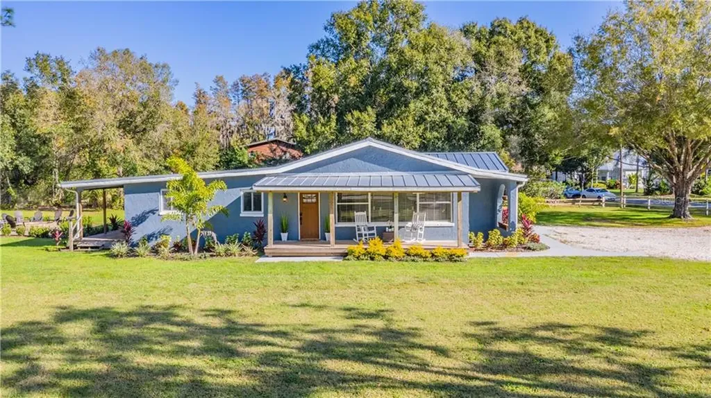 6001 Lakeside Drive Lutz FL 33558