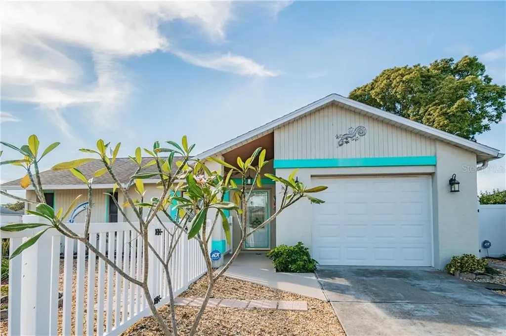 1017 Mandarin Drive Holiday FL 34691