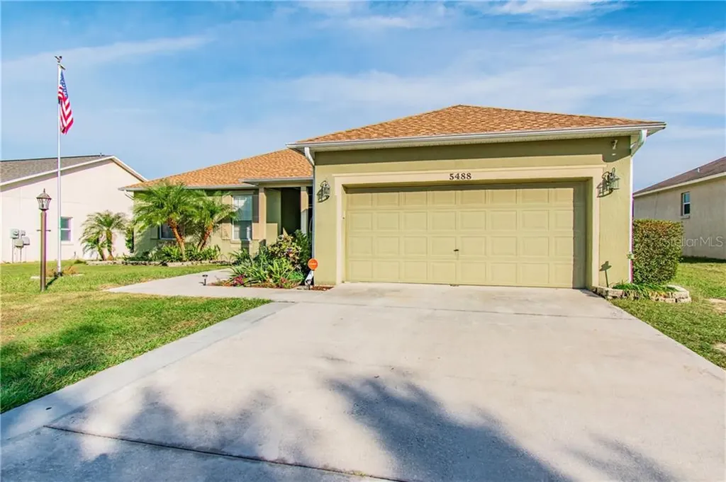 5488 Moon Valley Drive Lakeland FL 33812