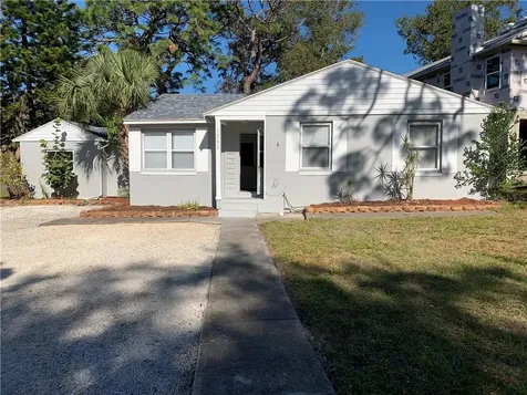 1350 Admiral Woodson Lane Clearwater FL 33755