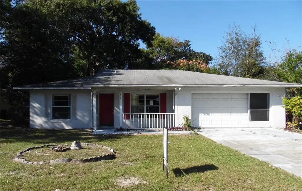512 S Boundary Avenue Deland FL 32720