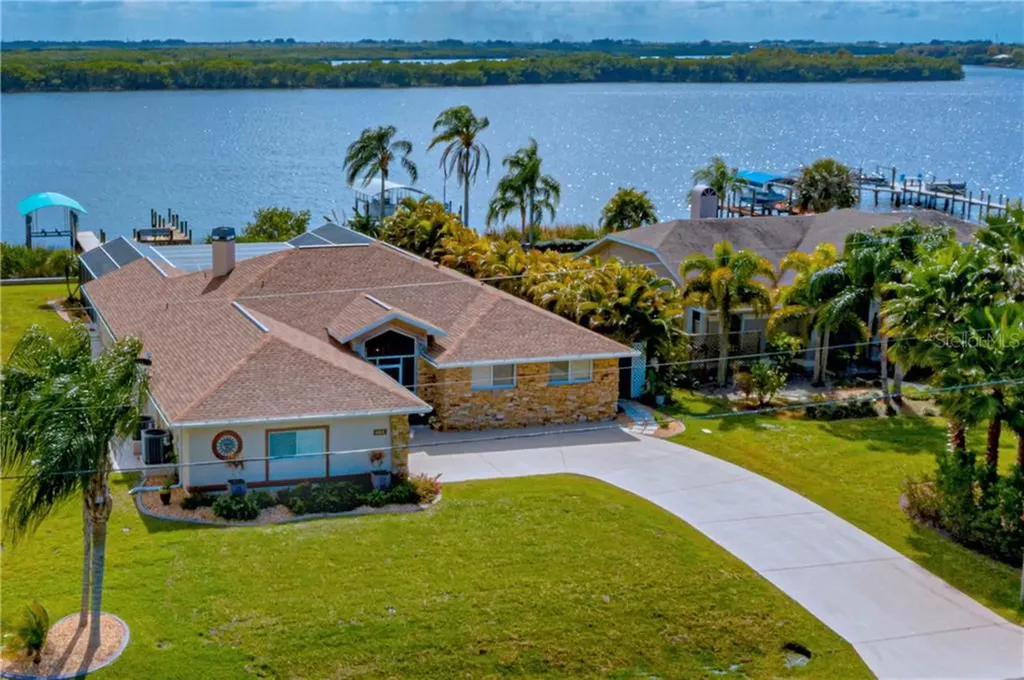 2112 Harbour Drive Punta Gorda FL 33983
