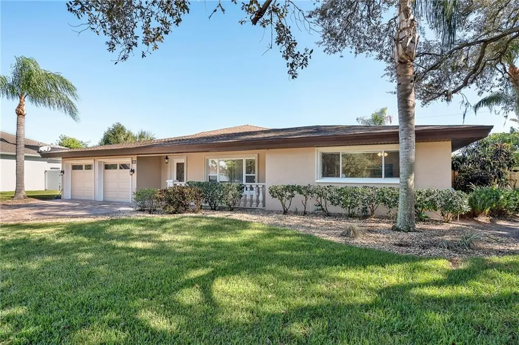 105 Crestwood Lane Largo FL 33770