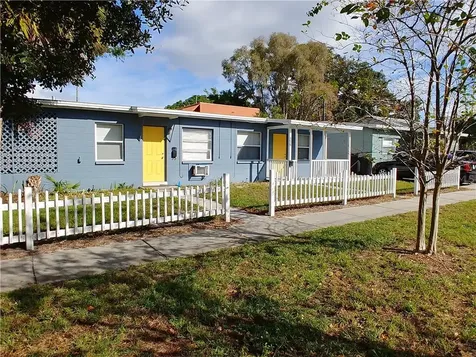 161 17th Avenue S St Petersburg FL 33701