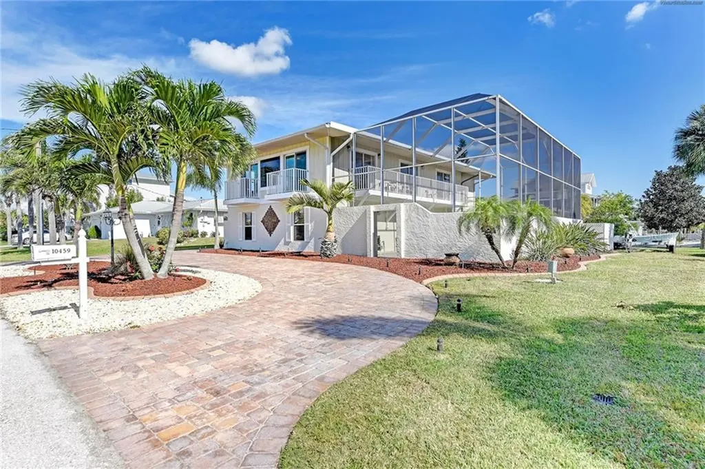 10459 Boyette Street Englewood FL 34224