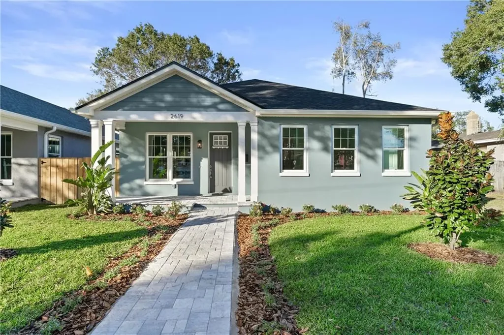 2619 34th Avenue N St Petersburg FL 33713