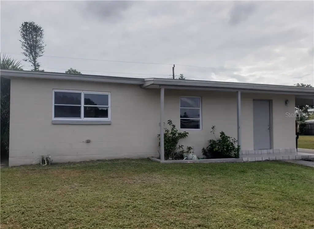 8457 Shumock Avenue North Port FL 34287