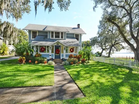 111 S Disston Avenue Tavares FL 32778