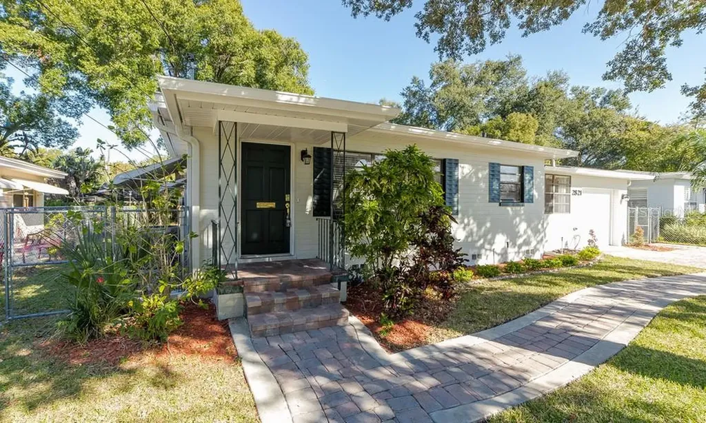 2821 E Pine Street Orlando FL 32803