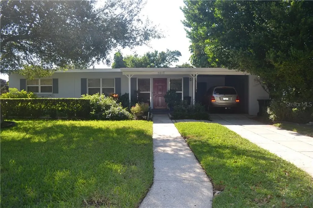 2017 Crystal Court S Lakeland FL 33801