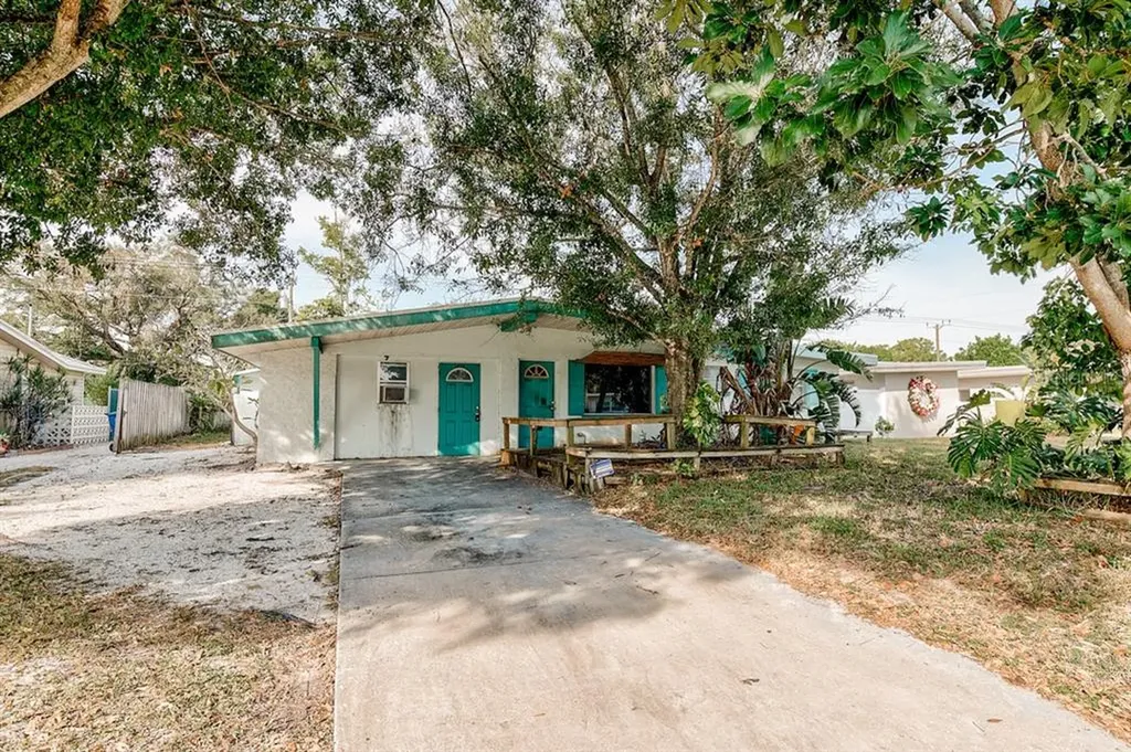 5808 19th Street W Bradenton FL 34207