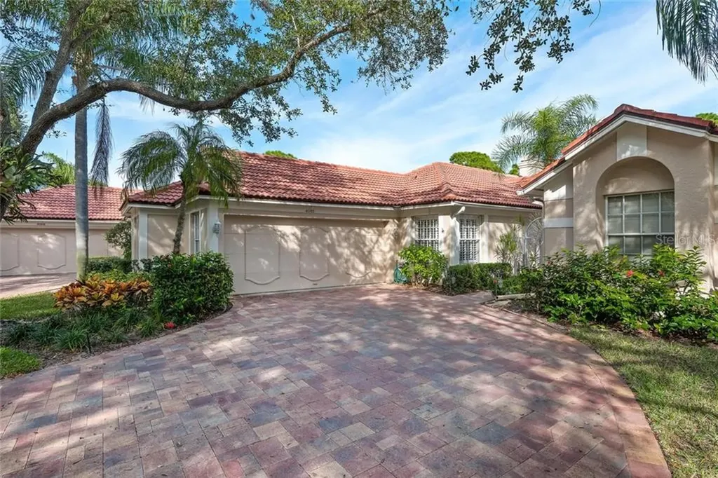 4040 Lyndhurst Court Sarasota FL 34235