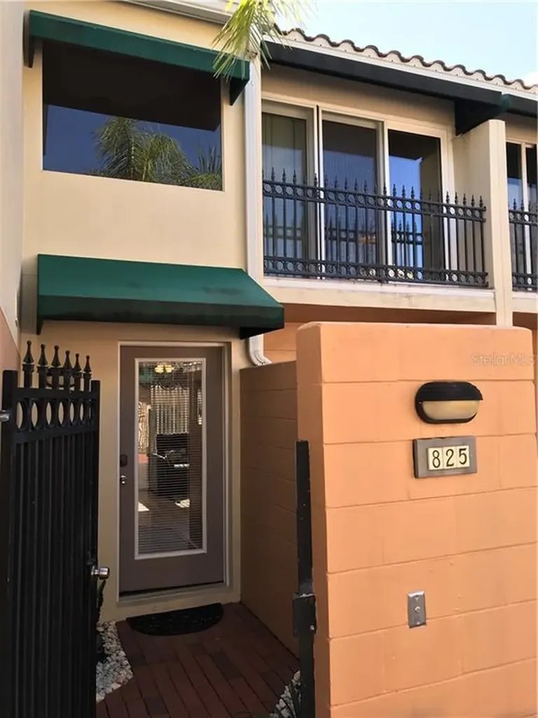 825 Padua Lane Clearwater FL 33756