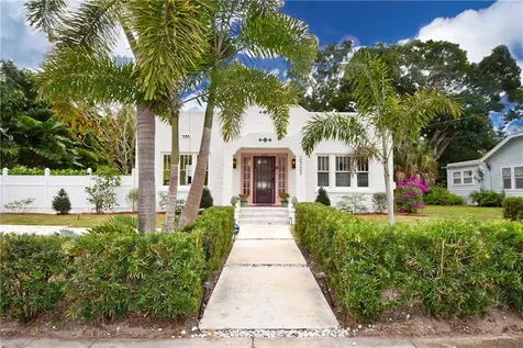 2327 7th Avenue W Bradenton FL 34205
