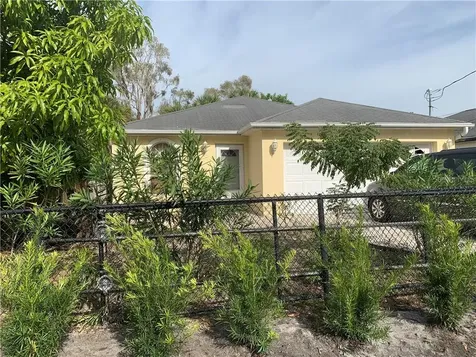 2045 5th Street Sarasota FL 34237