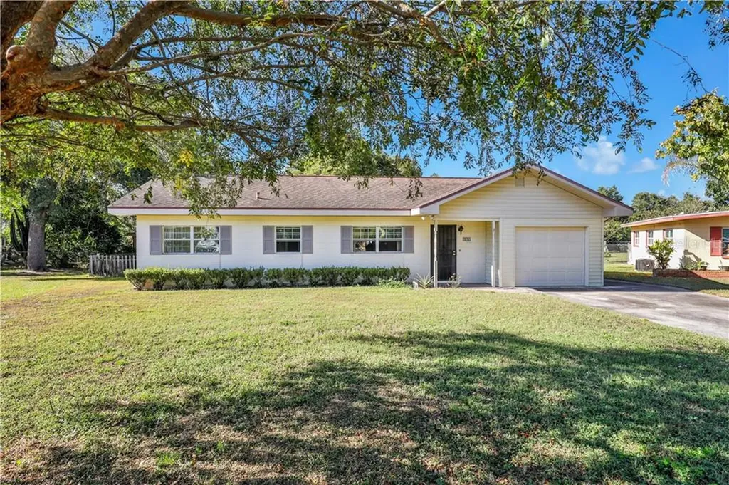 816 Casselberry Drive Lake Wales FL 33853