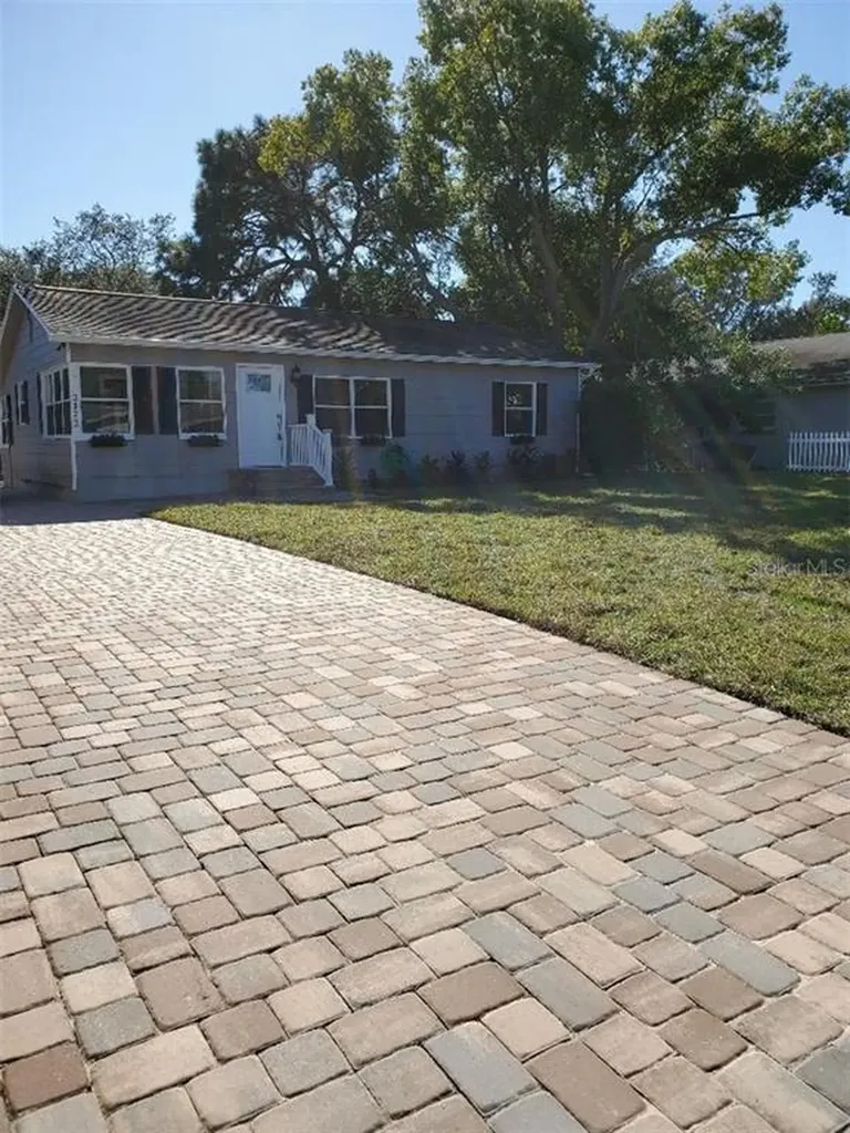 2172 18th Avenue SW Largo FL 33774