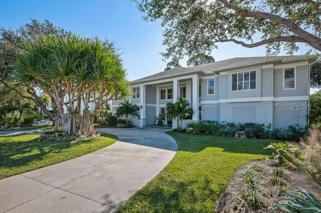 4814 63rd Drive W Bradenton FL 34210