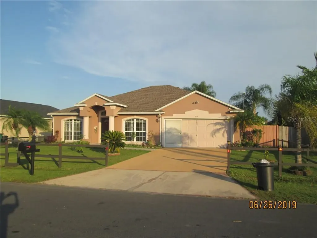1112 Murat Place Kissimmee FL 34759