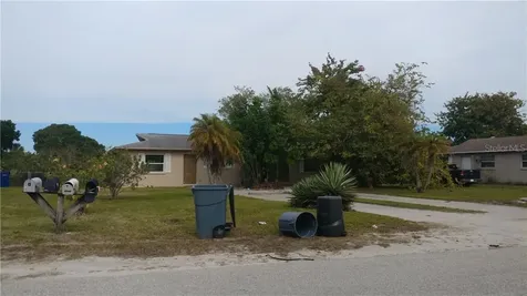 2907 47th Avenue W Bradenton FL 34207