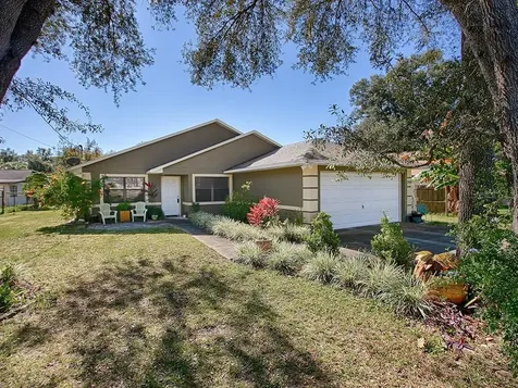 4018 Elm Street Lady Lake FL 32159