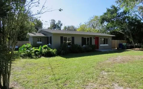 431 W Lakeview Avenue Lake Mary FL 32746