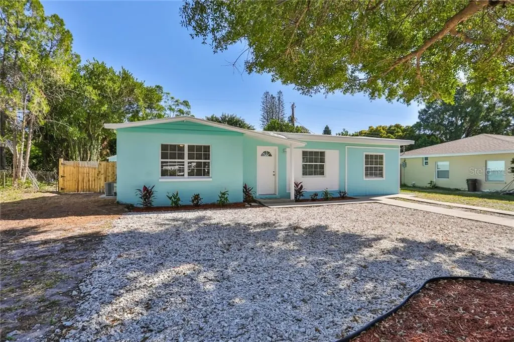 6427 26th Street W Bradenton FL 34207