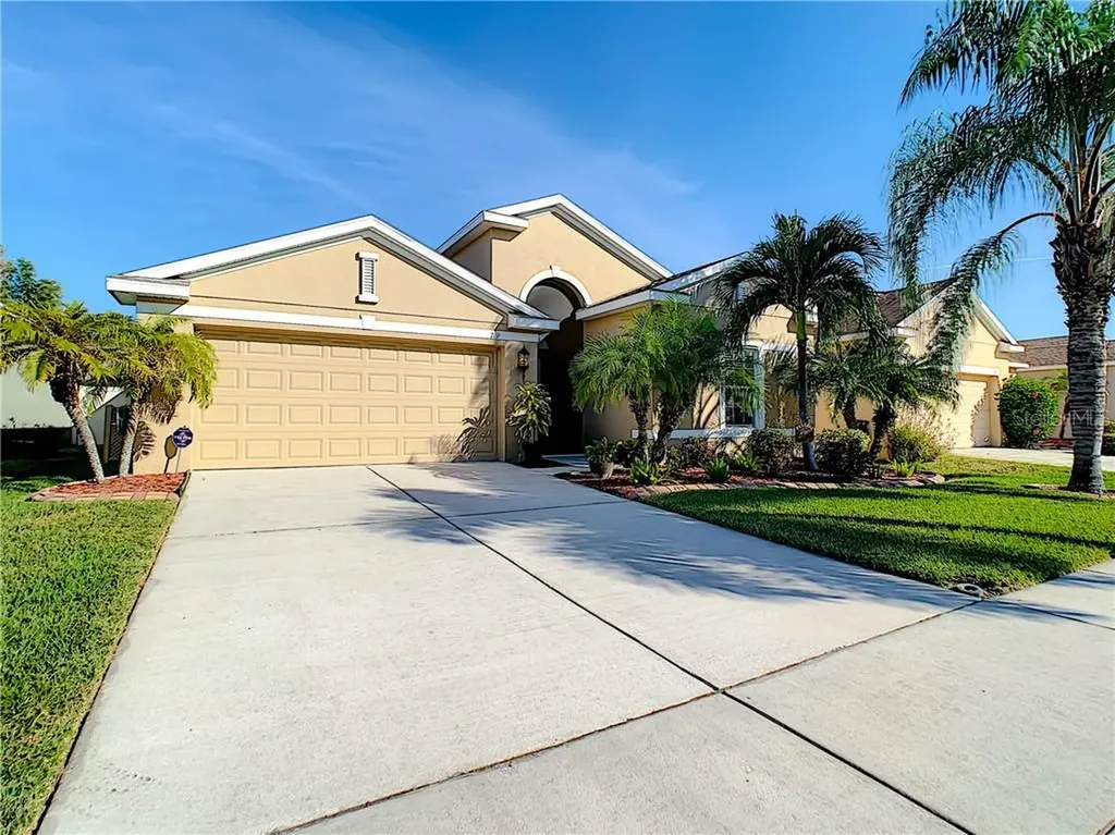 719 Griffen Heights Court Ruskin FL 33570