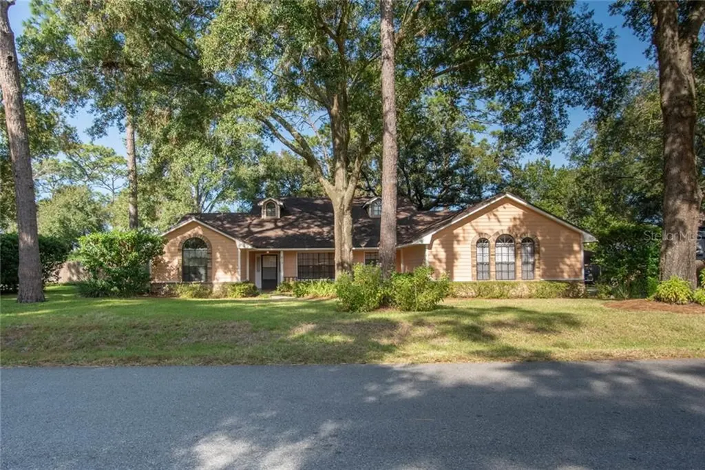 317 E Highland Street Altamonte Springs FL 32701