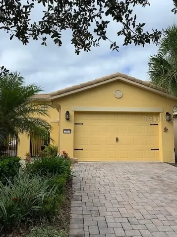 2345 Palm Tree Drive Kissimmee FL 34759