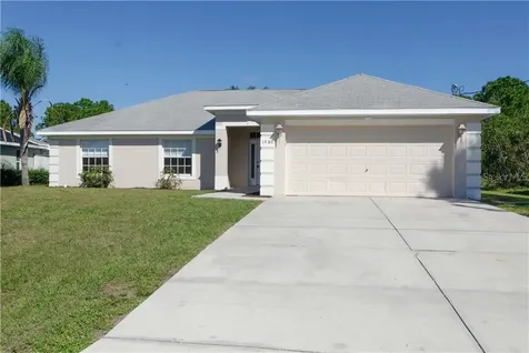 1080 Calgary Road North Port FL 34288